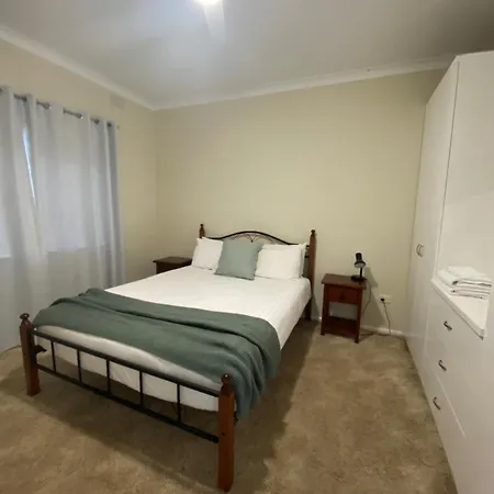 Pioneer Tourist Park Hotel Deniliquin Exterior photo