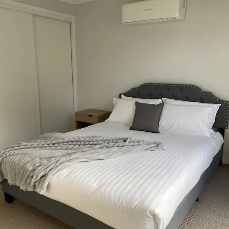 Pioneer Tourist Park Hotel Deniliquin Exterior photo